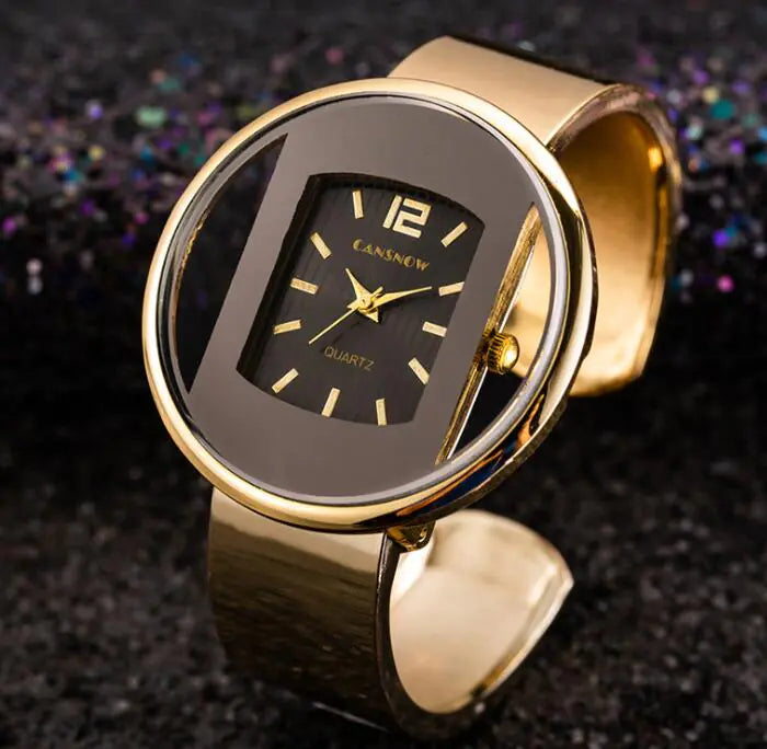 Timeless Elegance Lux Quartz Watch