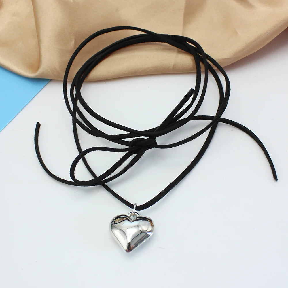 Bulbusbow 2024 New Trend Goth Black Velvet Big Heart Pendant Choker Necklace for Women – Elegant Weave Knotted Bowknot Adjustable Chain | Trendy Gothic Jewelry