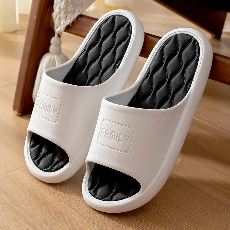 New Fashion Women Men Slippers Indoor Outdoor Flip Flops Summer Beach Sandals Soft Non-Slip Bathroom Flats Couples Home Shoes