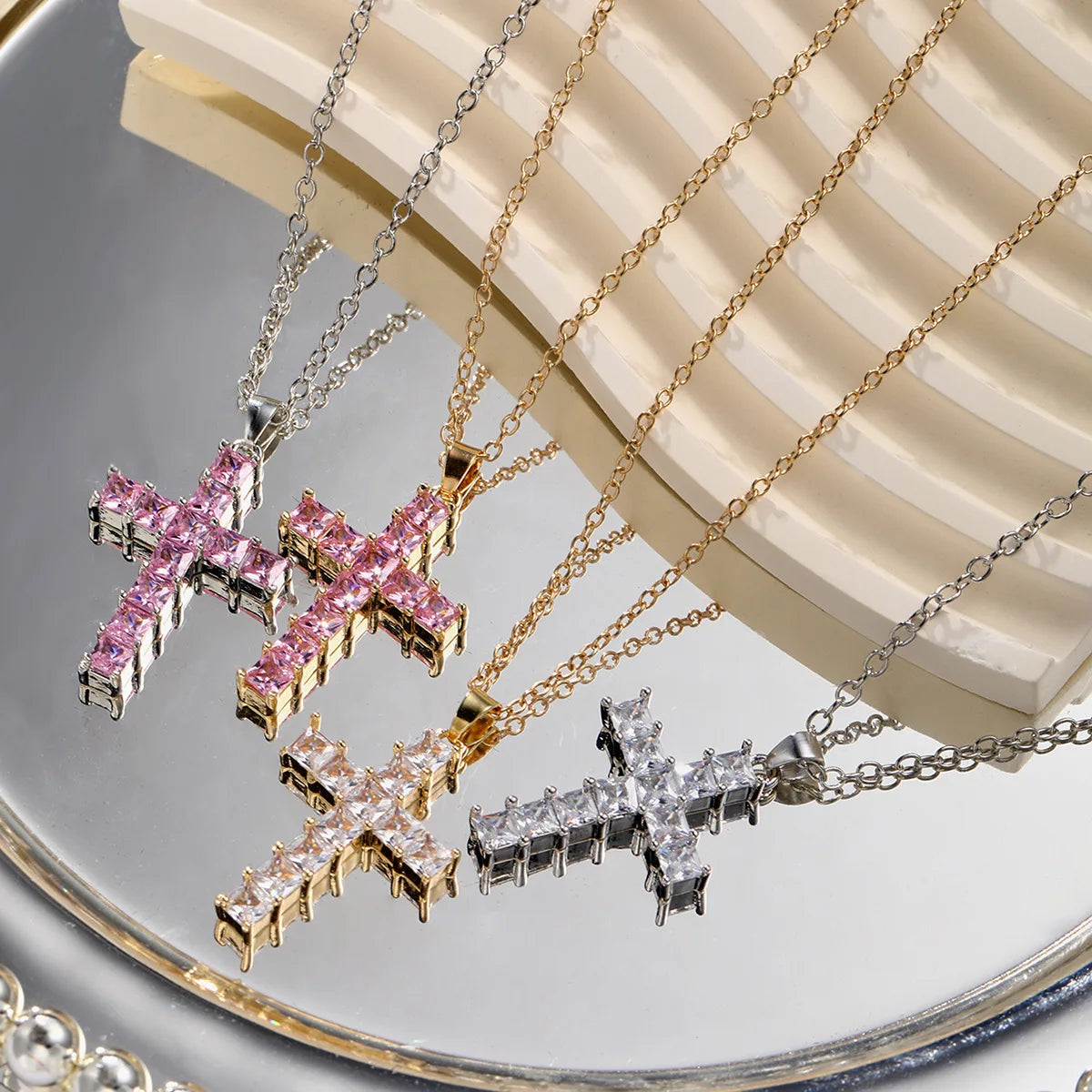 New Fashion Necklaces Female Pendants Gold Multi Color Crystal Jesus Cross Pendant For Women Necklace Party Leisure Time Jewelry