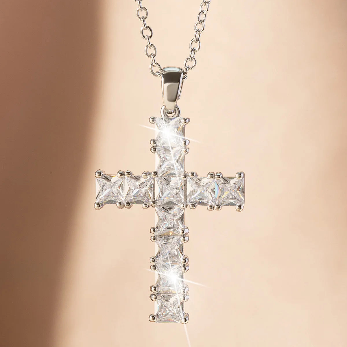 New Fashion Necklaces Female Pendants Gold Multi Color Crystal Jesus Cross Pendant For Women Necklace Party Leisure Time Jewelry