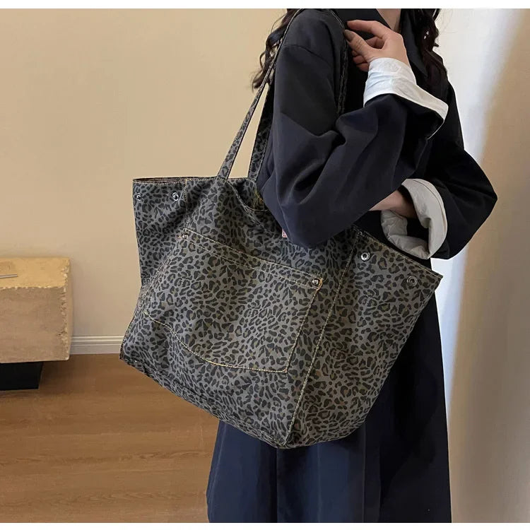 Oversized Leopard Prints Shoulder Bags for Women Deformable Canvas Large Capacity Shopping Totes 2024 Winter New Luxury Handbags