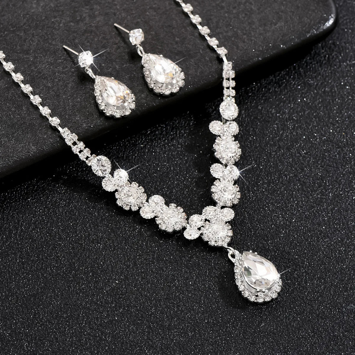 3pcs Women's Jewelry Set Rhinestone Earrings Necklace New Wedding Party Luxury Fashion Accessories