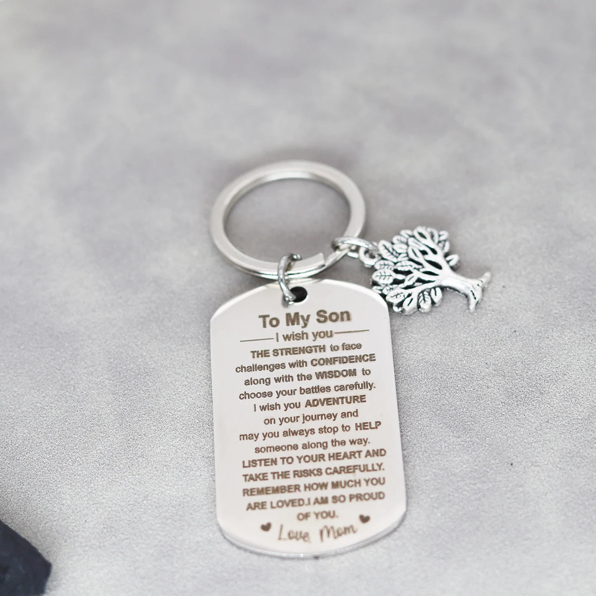 To My Son Keychain From Mom Inspirational Birthday Christmas Gift Stainless Steel Keyring Letter Engraved Key Chains