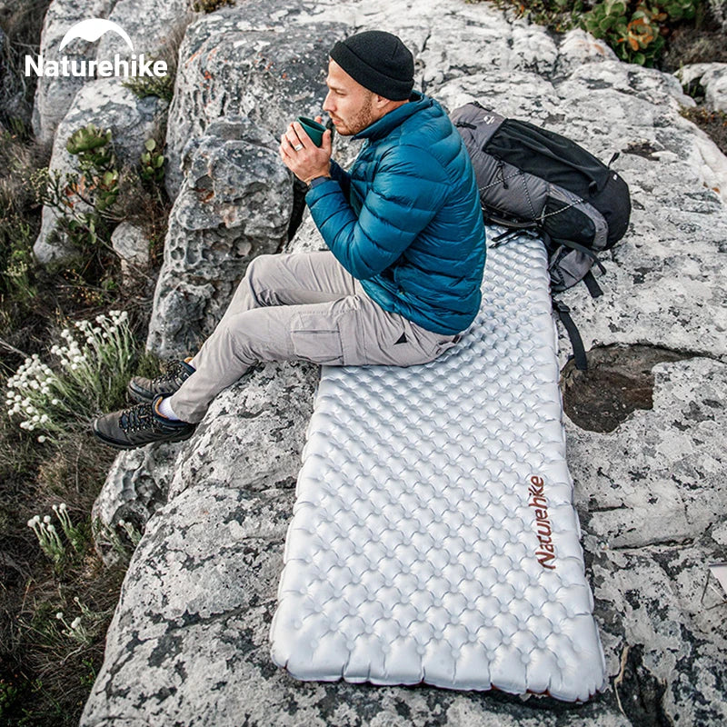 Naturehike Camping Inflatable Mat 5.8 High R Value Warm Ultralight Sleeping Pad Outdoor Portable Tent Single Moisture-proof Mats