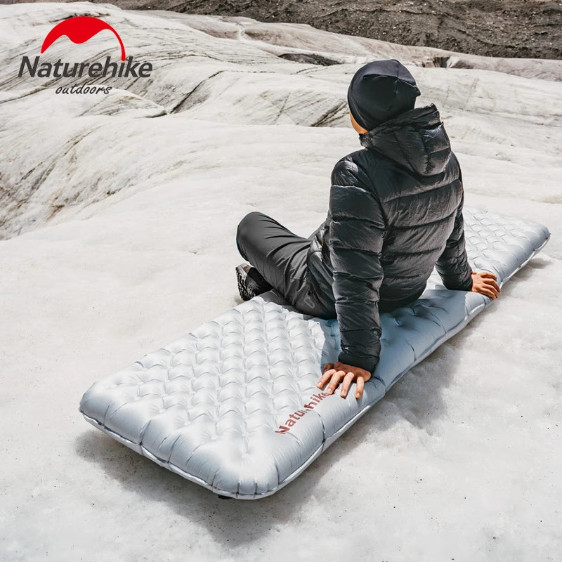 Naturehike Camping Mat 8.8 High R-value Inflatable Sleeping Pad Lightweight Air Mattress TPU Nylon Beach Portable Inflatable Mat