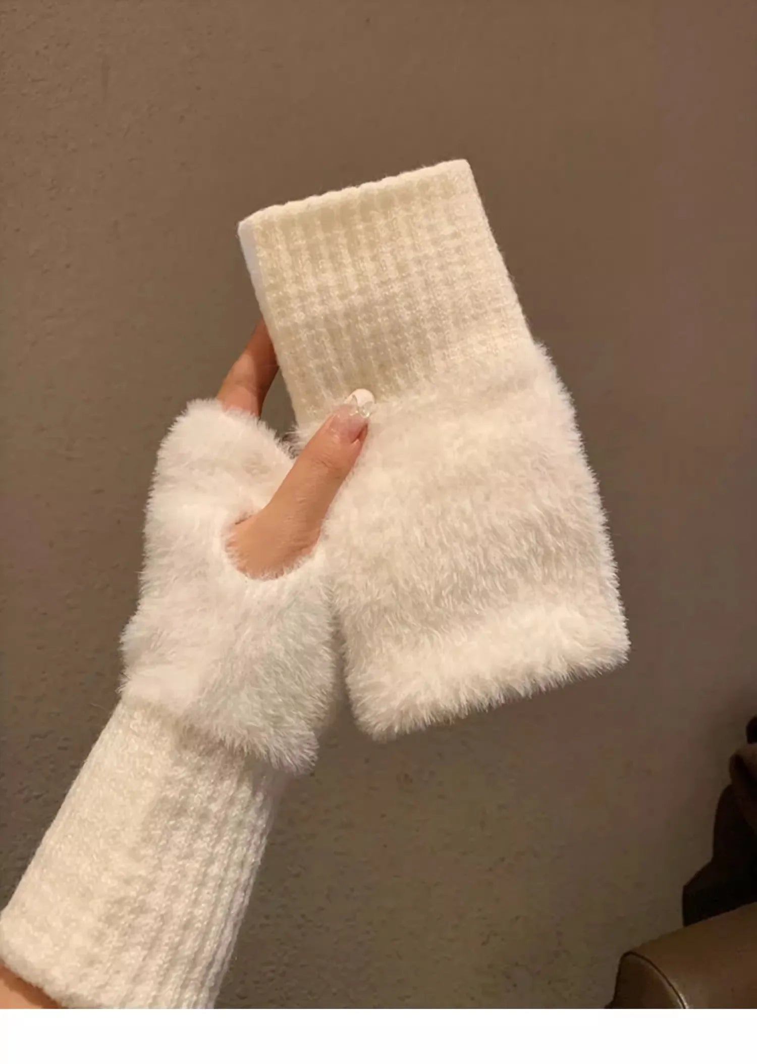 Mink Fleece Soft Winter Half Finger Gloves Women Warm Luxury Solid White Plush Knitted Fingerless Gloves Wrist Mittens Writting