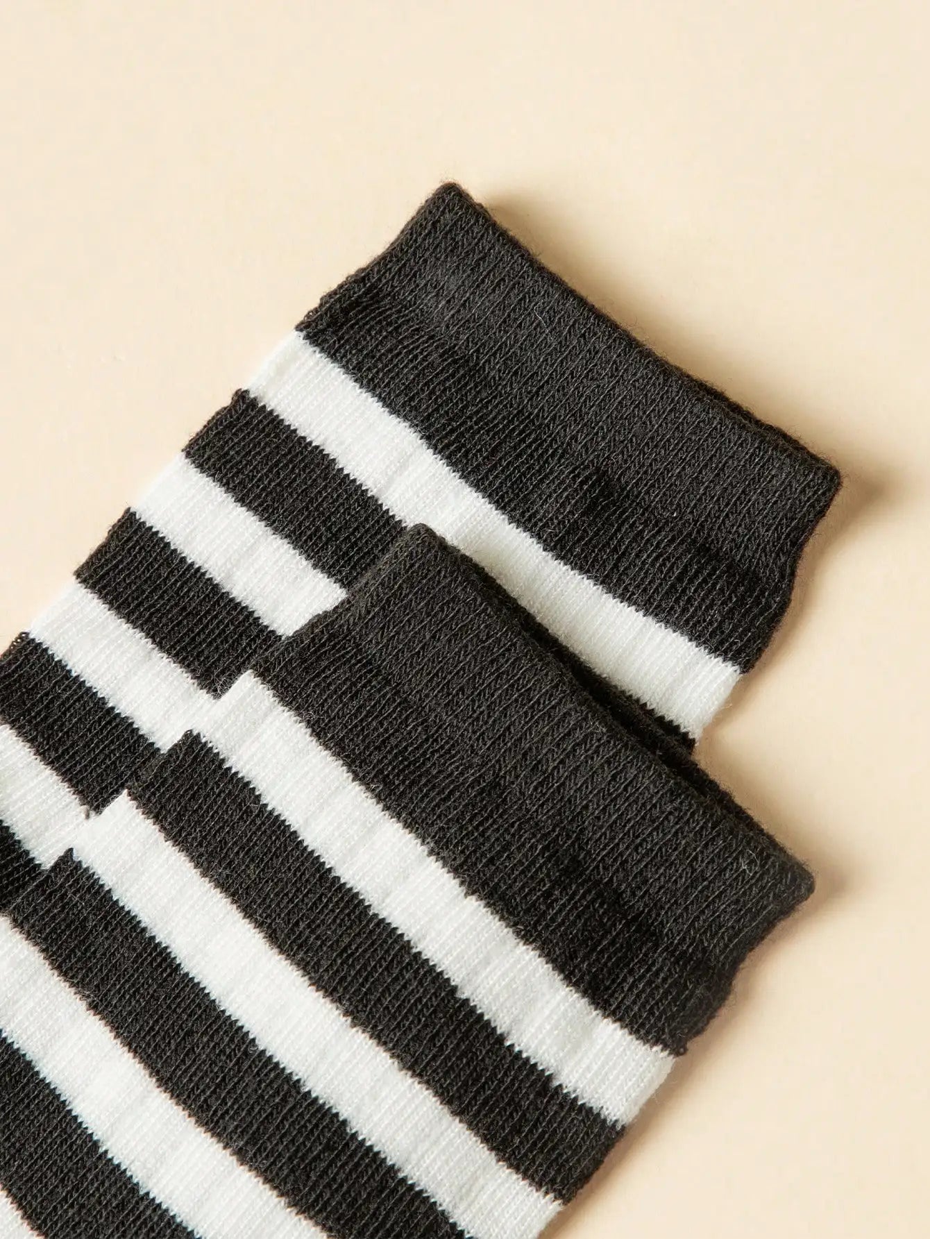 5 pairs of women's black and white striped socks, sports socks,  Crew socks, soft women's socks, cute socks, fashion socks