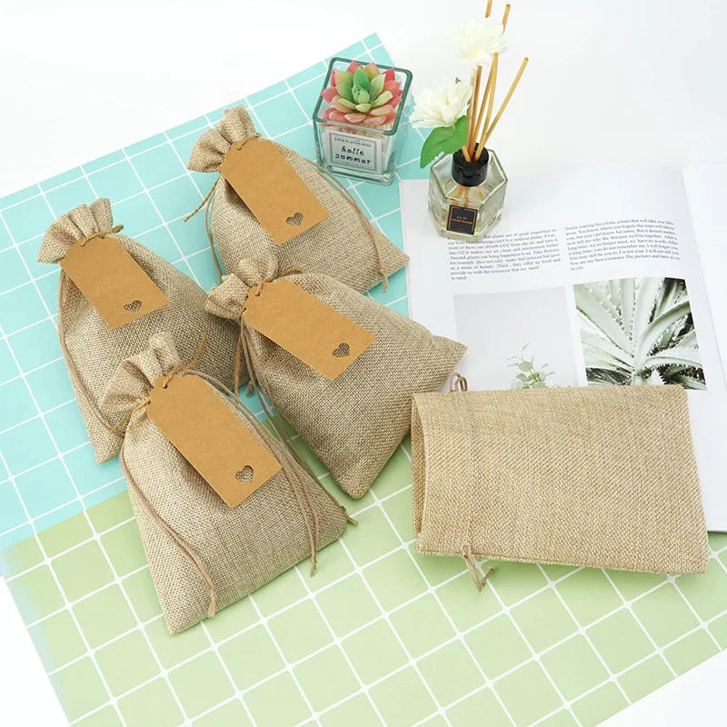 50 Pcs Wedding Small Jute Bags with Paper Tags Christmas New Year Party Gift Thank You Drawstring Pouches Jewelry Package Sacks