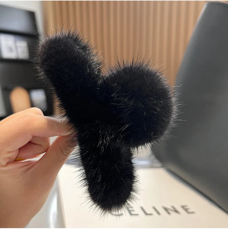 Real Mink Fur Barrettes Winter Fluffy Hair Claw Elegant Acrylic Hairpins Clip Crab Headwear for Women Girls Hair Accessories