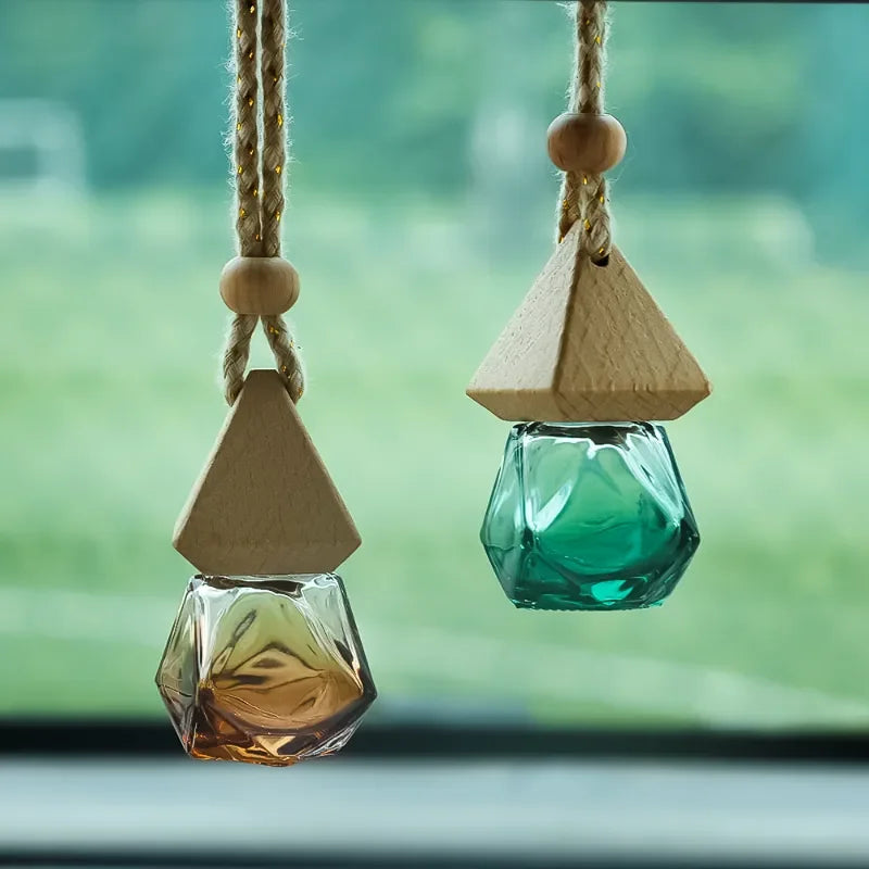 Auto Aromatherapy Fragrance Pendent Bottle Perfume Diffuser Automotive Decoration Car Hanging Glass Bottle Empty Perfume