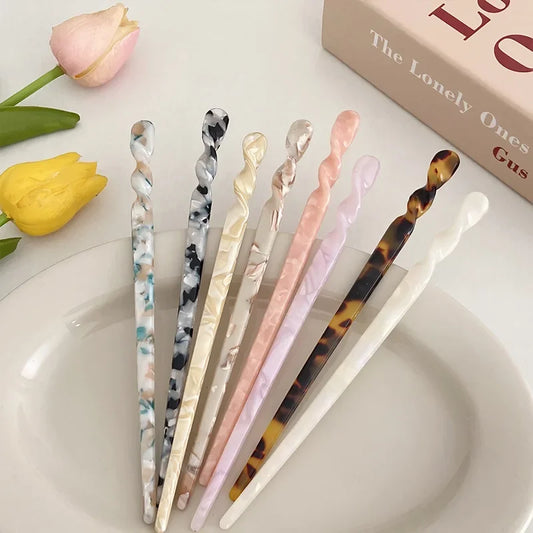 Bulbusbow's Chinese Style Vintage Resin Hair Sticks, featuring elegant geometric U-shape designs. Made from high-quality acetate resin, perfect for weddings, parties, and special occasions. Trendy and durable hair accessories for women.