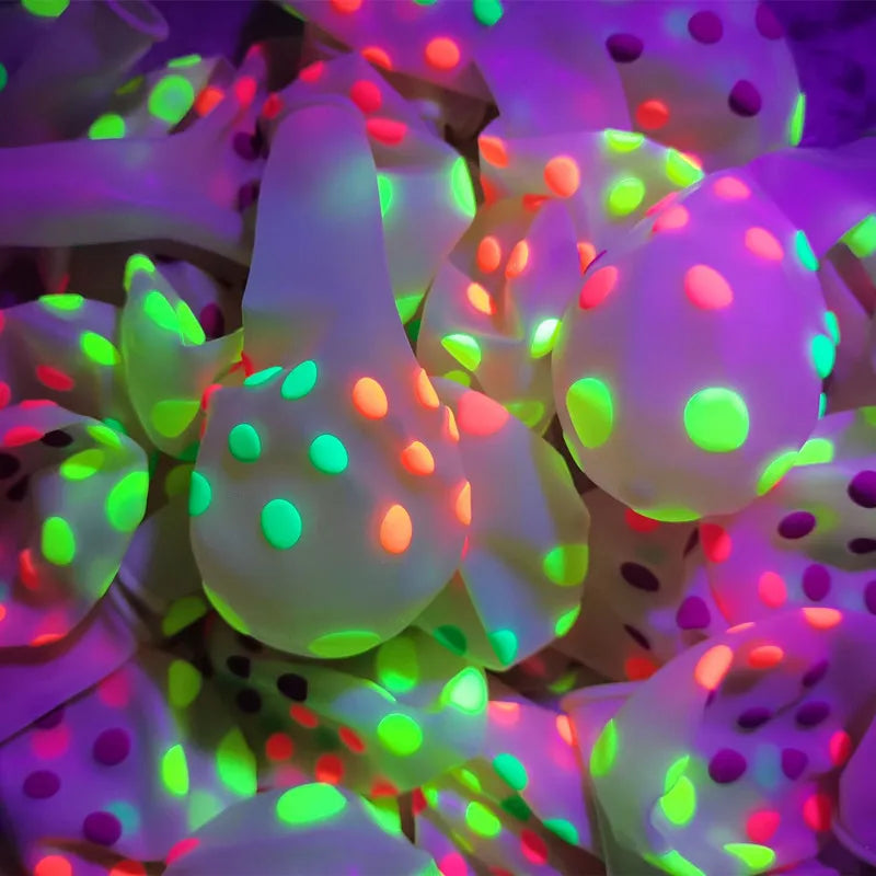 10/20/30PCS 12inch Fluorescent Balloon Glow In The Dark Glow Luminous Love Heart Latex Baloon For Wedding Birthday Party Decor