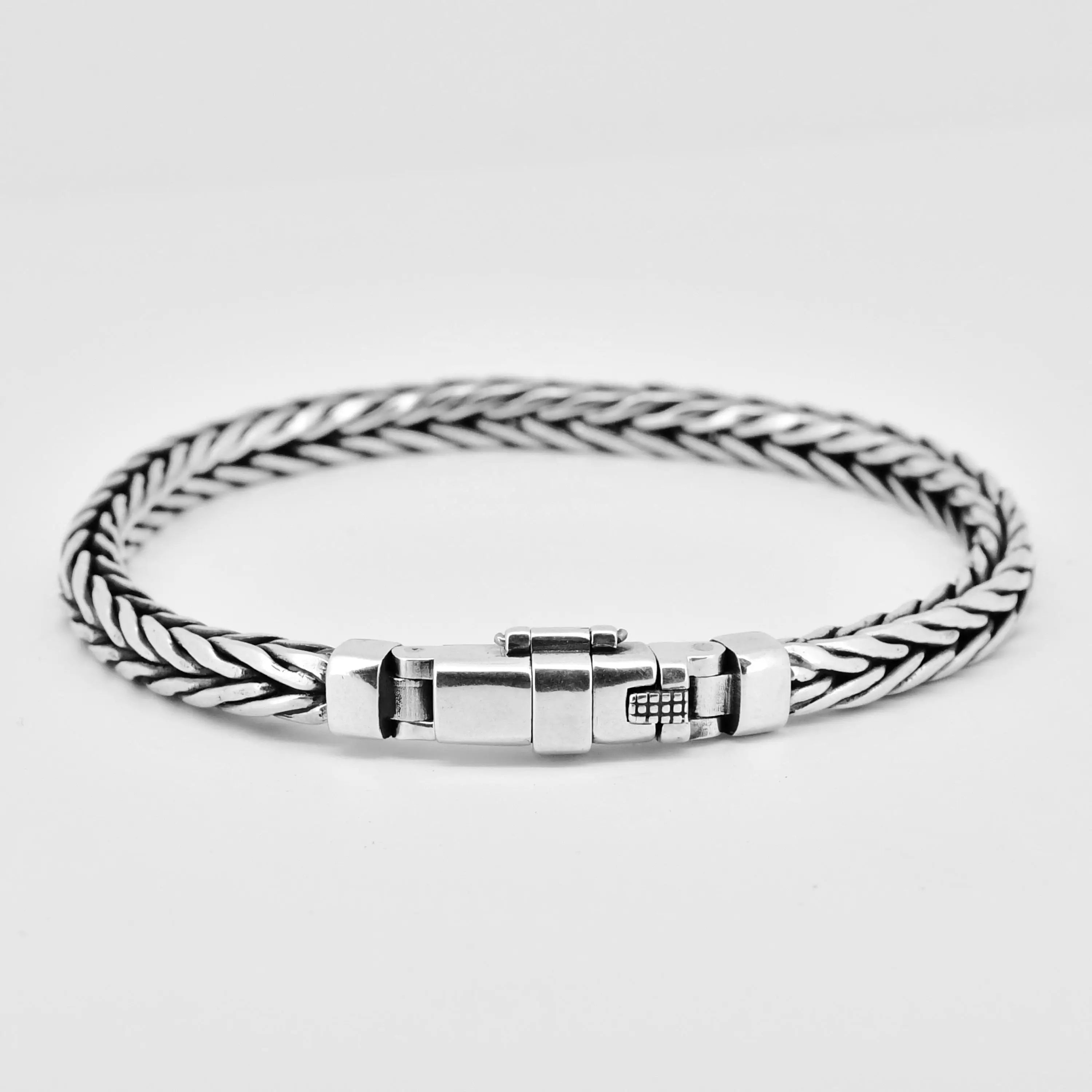 Factory Price 100% Real Solid S925 Silver Handmade Woven Retro Domineering Style Ppersonality Keel Man and Woman Bracelets