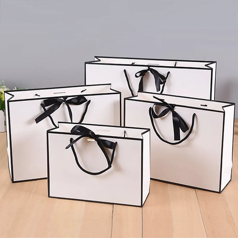 Luxury Large Gift Packaging White Paper Box With Black Border Shopping Bag Portable Tote Bags Bow Ribbon Dinner Party Supply DIY