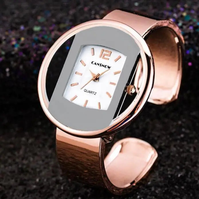 Timeless Elegance Lux Quartz Watch